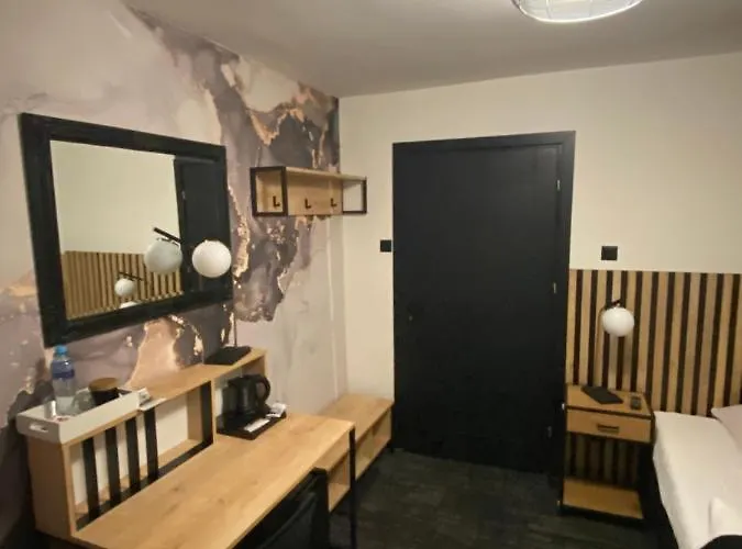 Przy Zamku Πανσιόν Człuchów